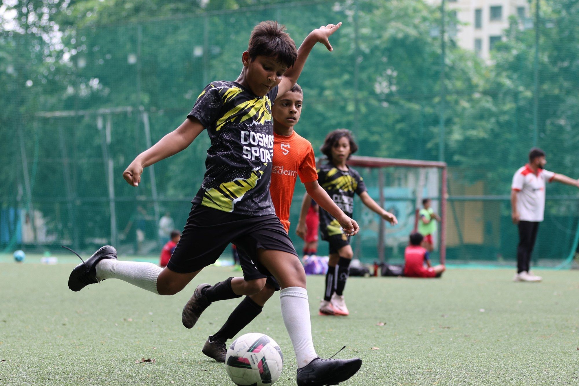 Two players in a close challenge